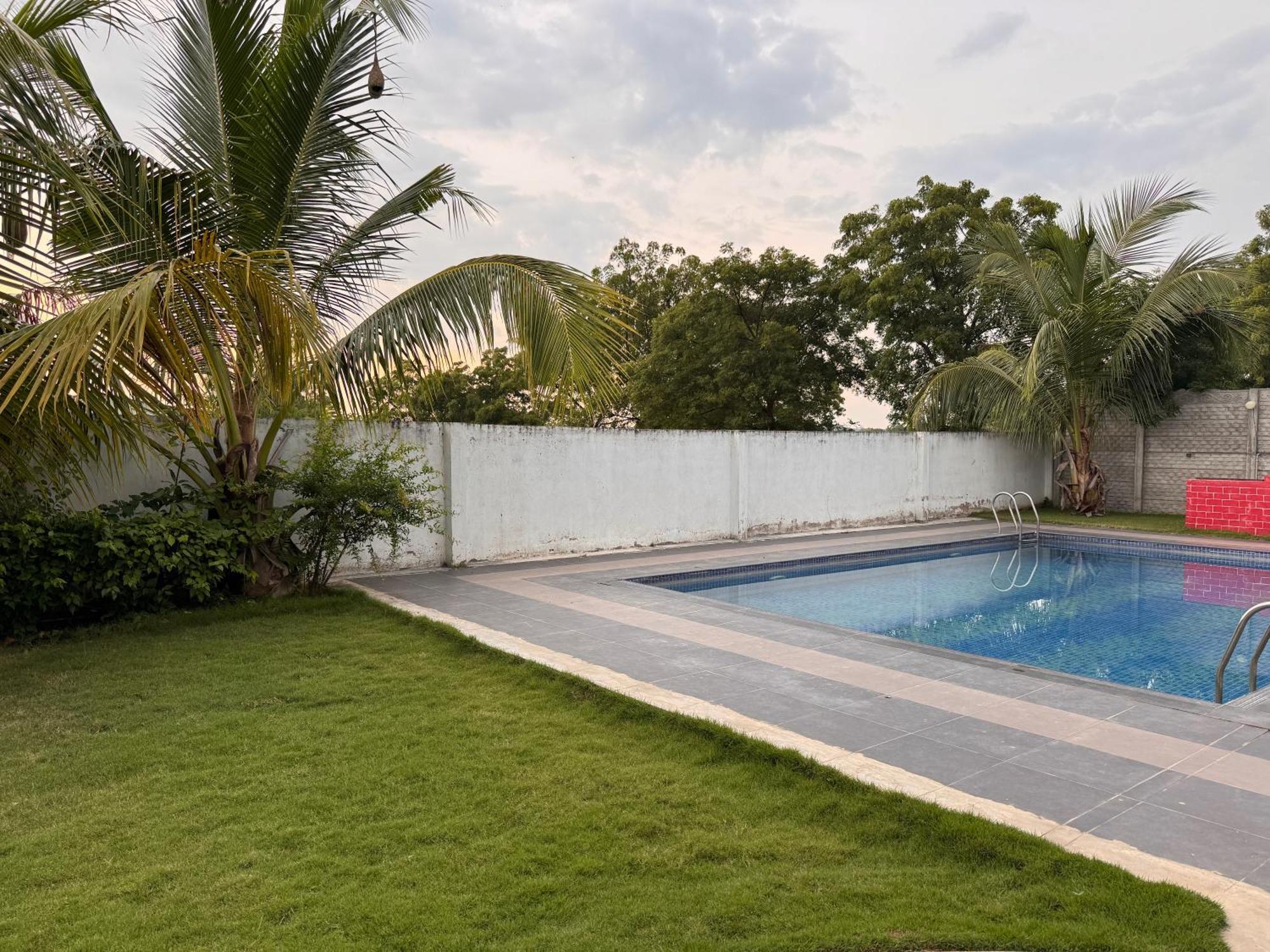 Serene Farms By Guildstone Stays Venkatāpur Exterior photo