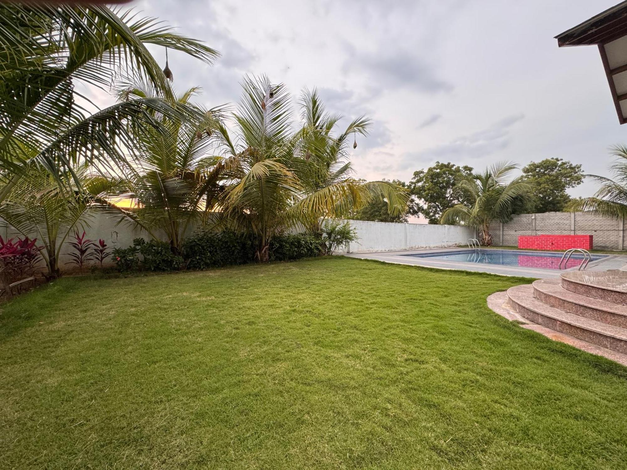 Serene Farms By Guildstone Stays Venkatāpur Exterior photo